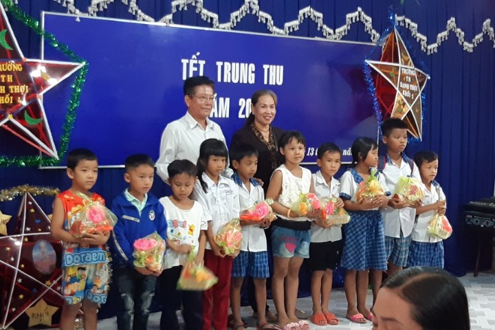 Xã đoàn Vĩnh Phú tổ chức Tết trung thu năm 2019