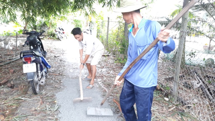 Xã đoàn Thạnh Hòa phối hợp BND ấp  Tà Ke giặm giá tuyến lộ bờ đông  ấp  Tà  Ke