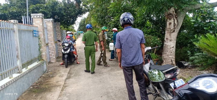 Xã Đoàn Hoà Lợi phối hợp với công an, quân sự, y tế và các cơ quan ban ngành tuần tra, kiểm soát việc thực hiện chỉ thị 16/CT-TTg.