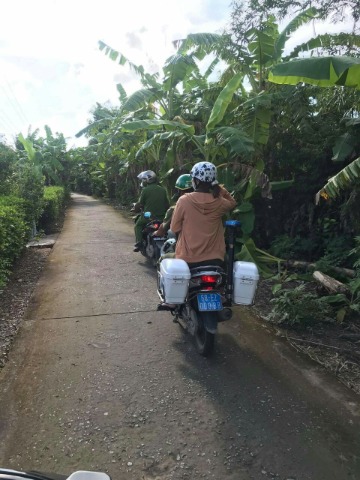 Xã Đoàn Hoà Lợi phối hợp cùng tổ tuần tra, kiểm soát trên tuyến đường bộ và đường thủy địa bàn xã Hoà Lợi.