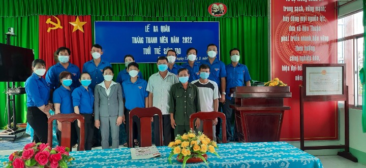 Xã đoàn Hòa Thuận ra quân Tháng thanh niên năm 2022 với chủ đề `` Tuổi trẻ sáng tạo``; Gắn với thực hiện tham gia xây dựng Nông thôn mới.