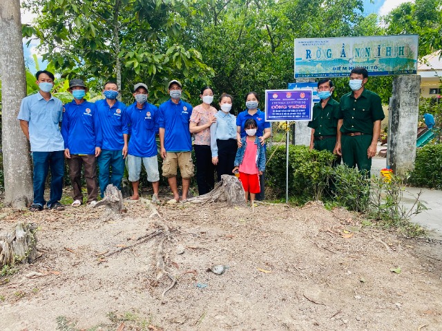 Xã đoàn Vĩnh Phú sửa điểm vui chơi cho thanh thiểu nhi chào mừng Đại Hội Đoàn TNCS Hồ Chí Minh nhiệm kỳ 2022-2027