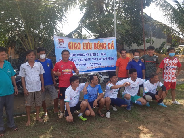 Hòa An tổ chức giao lưu bóng đá chào mừng kỷ niệm 91 năm ngày thành lập Đoàn TNCS Hồ Chí Minh (26/3/1931 - 26/3/2022)