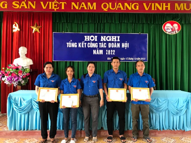 Bàn Tân Định tổ chức tổng kết công tác Đoàn - Hội và phong trào TTN năm 2022 và triển khai chương trình công tác năm 2023