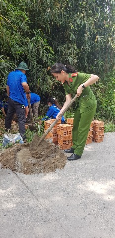 Đoàn Cơ sở Công an huyện Giồng Riềng hưởng ứng tháng thanh niên