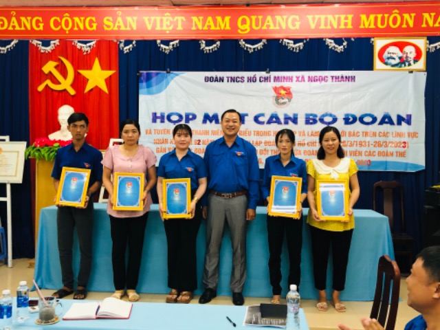 Xã đoàn Ngọc Thành, tổ chức họp mặt cán bộ Đoàn và tuyên dương thanh niên tiêu biểu nhân kỷ niệm 92 năm ngày thành lập Đoàn gắn với Ngày Đoàn viên và giao lưu đối thoại giữa ĐVTN với cấp ủy Đảng, chính quyền địa phương năm 2023