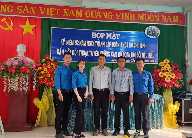 Ngọc Chúc Tổ Chức Họp Mặt Kỷ Niệm 92 năm Ngày thành lập Đoàn TNCS Hồ Chí Minh Gắn Với Đối Thoại, Tuyên Dương Cán Bộ, Đoàn, Hội, Đội Và Thanh Niên Tiêu Biểu năm 2023 