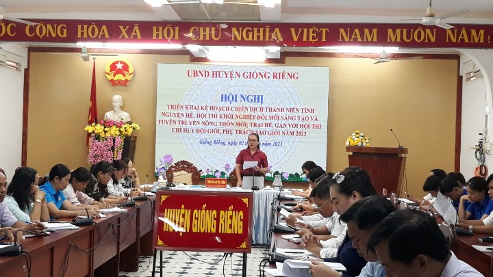 Triển khai các kế hoạch: Chiến dịch Thanh niên tình nguyện hè; tổ chức các hoạt động hỗ trợ khởi nghiệp gắn với Hội thi “Khởi nghiệp đổi mới sáng tạo” và tuyên truyền các tiêu chí Nông thôn mới; tổ chức trại hè gắn với Hội thi Chỉ huy Đội giỏi, Phụ trách Sao giỏi huyện Giồng Riềng năm học 2022 – 2023