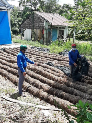 Xã Đoàn - UBH xã Thạnh Bình hỗ trợ  cho thanh niên dân tộc thiểu số trên địa bàn năm 2023