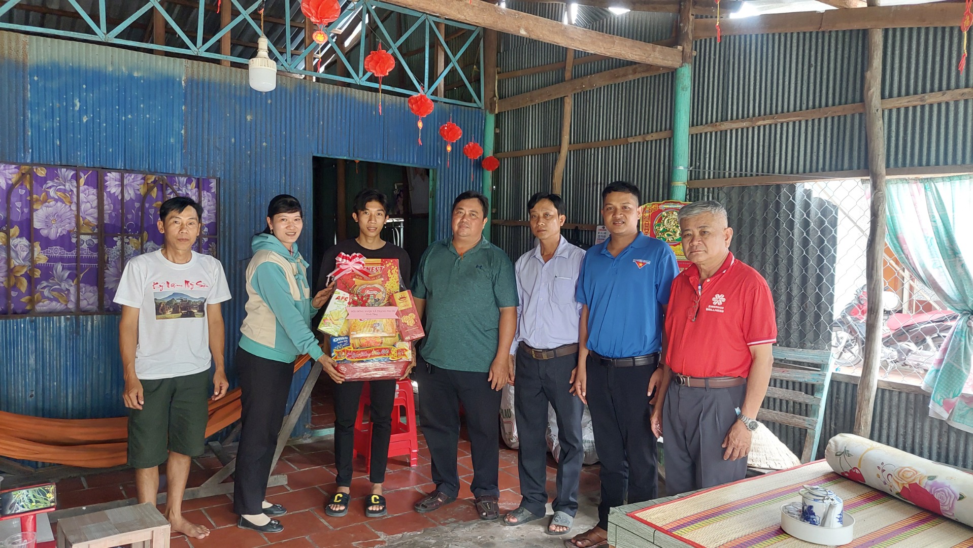 BCH Đoàn - Hội LHTN đến Thăm hổi tặng quà tết cho Thanh niên lên đường nhập ngủ năm 2024