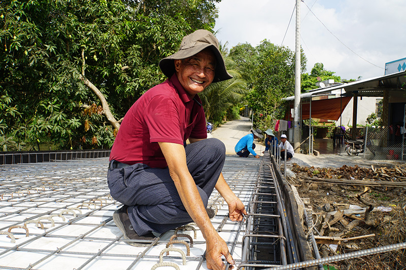 Chuyện về ông Hai Lúa xây gần 300 cây cầu từ thiện